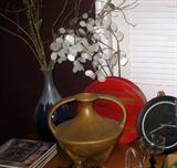 LOTS OF ITEMS SOLD FROM THIS PIC