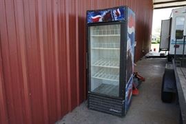 Pepsi vending machine ( not working )