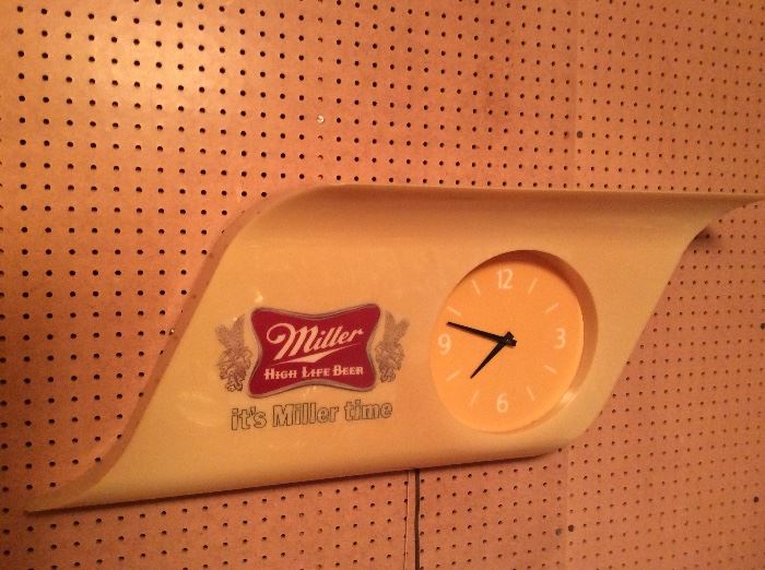 Miller Clock  "IT's Miller Time"