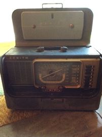Zenith Radio in Case - amazing condition