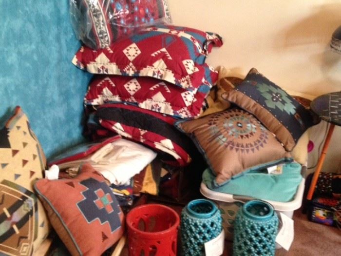 Beautiful southwestern motif decorators' items.  Linens and bedding in many colors and styles.