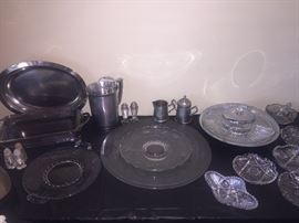 LOTS OF SERVING PLATTERS 