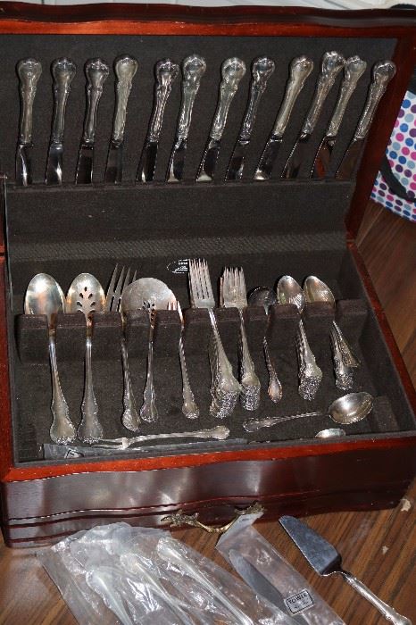 Towle French Provincial 81 Pc Set Sterling Silver Flatware  