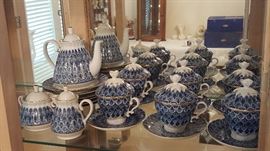 Lomonosov Tea set, includes teacups with lids, saucers, sandwich plates, Teapot, sugar and Cream. Serves 6.Mint condition. Made in Russia. 