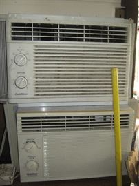 Small wall air conditioners