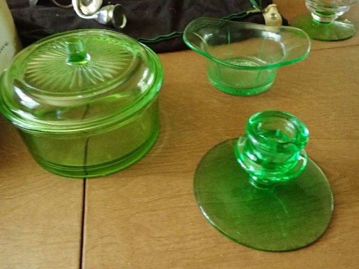 GREEN GLASSWARE