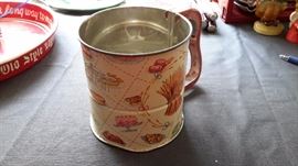 VINTAGE FLOUR SIFTER