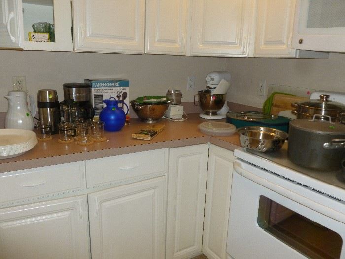 Kitchen aid mixer, coffee pot 