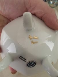 Limoges three legged jewelry box with lid