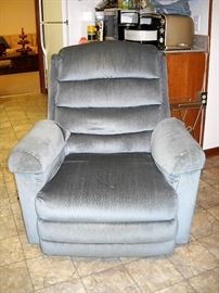 RECLINER