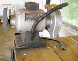 CRAFTSMAN 6" BENCH GRINDER