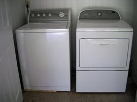 WASHER AND DRYER VERY GOOD CONDITION