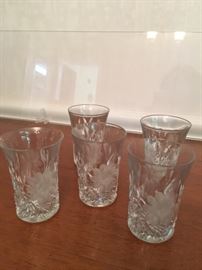 38 Crystal glasses with flowers