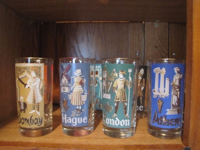 Vintage Libbey Cities from around the world tumbler set of 8 (complete)
