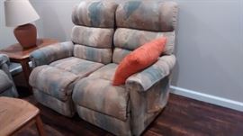 pair lazboy recliners one arm