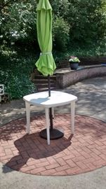 patio umbrella table