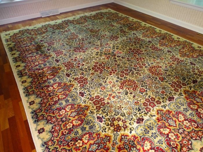 8x11 room size rug.