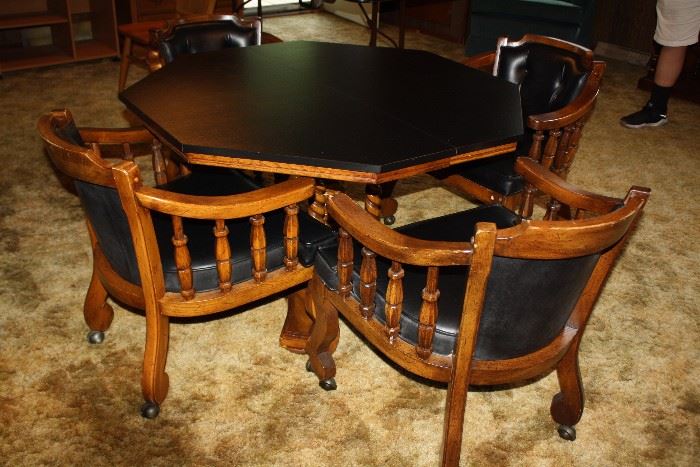 Game Table with 4 Chairs