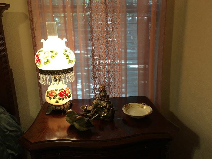 Gone with the Wind Lamp and Decorative accessories 