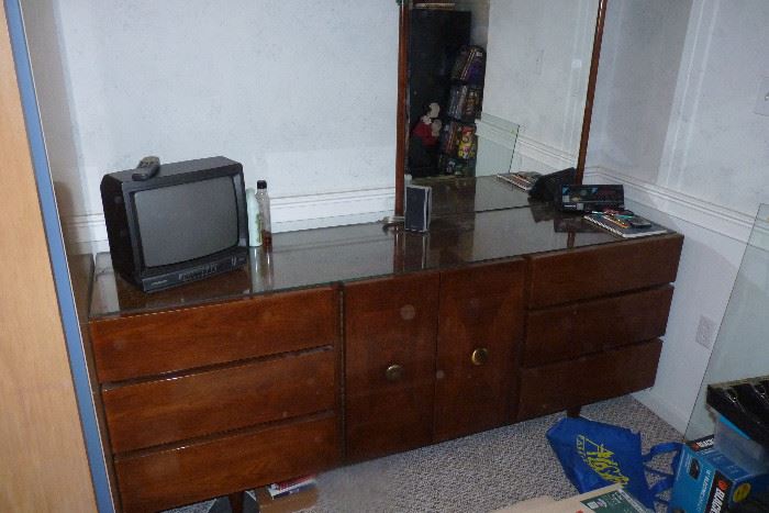 American by Martinsville Triple Dresser with Mirror