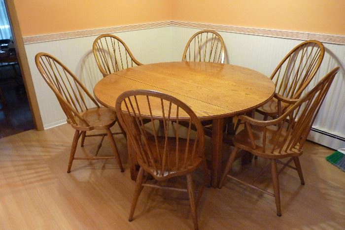 Thomasville 64" Oak Round Drop Leaf Table with 6 Windsor Chairs