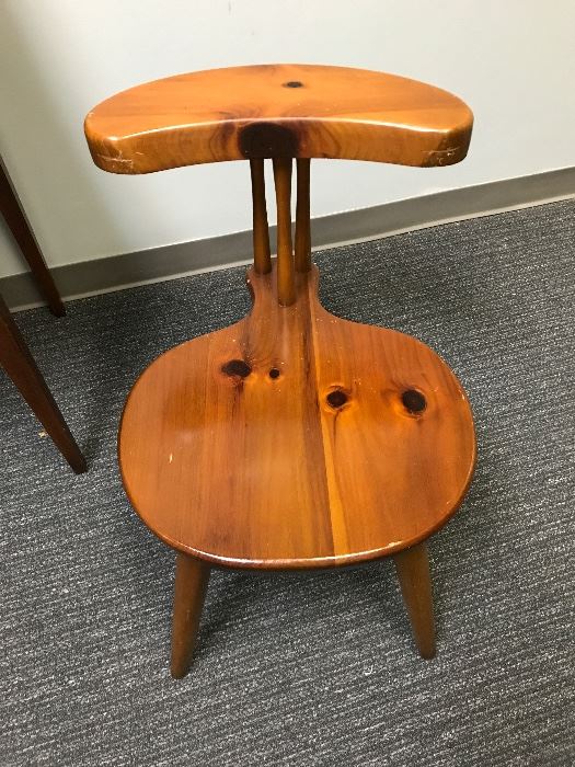 Pine Ergonomic Chair