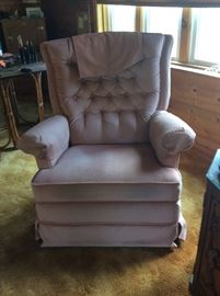 GREAT CONDITION PINK CHAIR