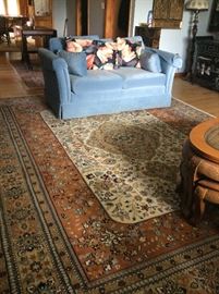 ORIENTAL RUG \ BLUE LOVE SEAT GREAT CONDITION