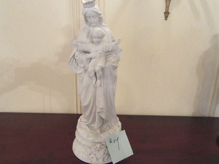 7 STATUE BLESSED MOTHER CHILD