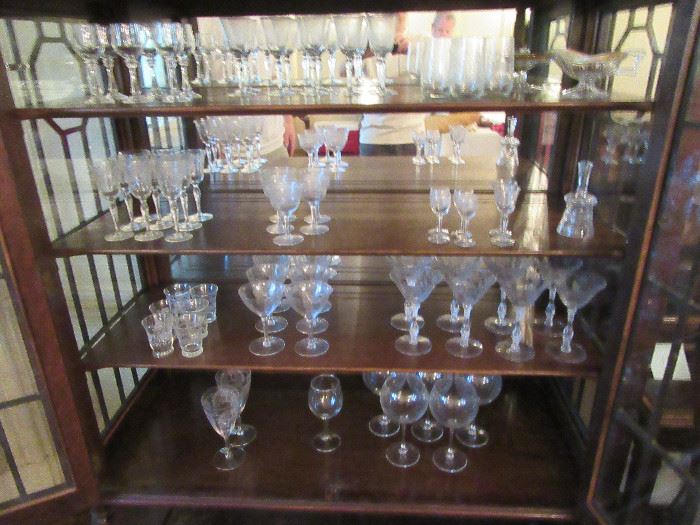 25 GLASSES ASSORTED SETS