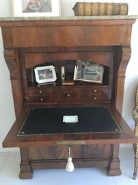FrenchSecretaire