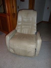 Massage/vibrating chair
