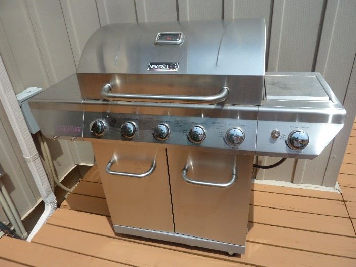 Propane/gas outdoor 6 burner grill