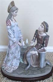  RARE, EUROPEAN ISSUE, LLADRO PIECE ROMEO AND JULIET RETIRED IN 1992