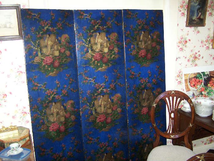TRI-FOLD PAINTED SCREEN