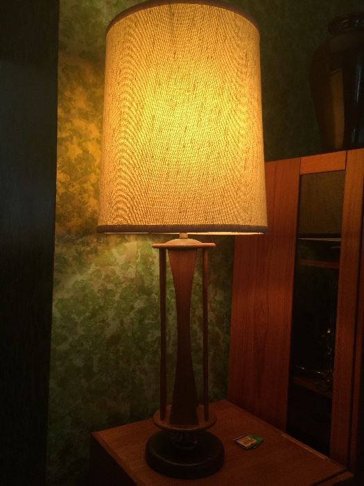 Retro three-way lamp