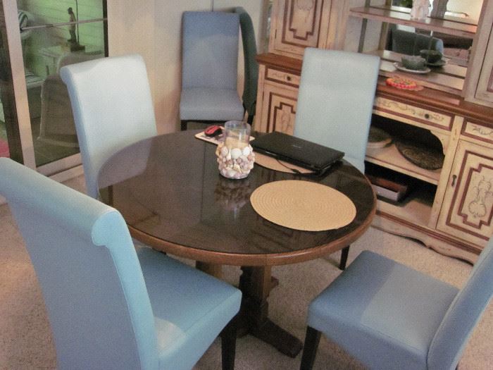 Round Dinning Table with 2 Leafs,  6 Highback Chairs