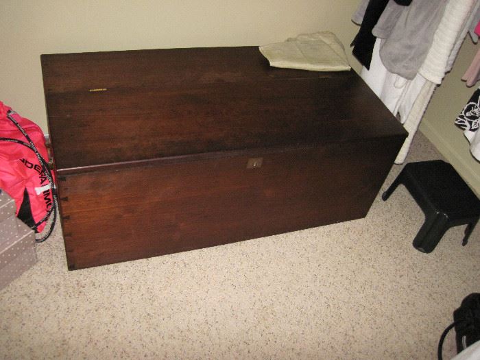 Storage Trunk/ Coffee Table