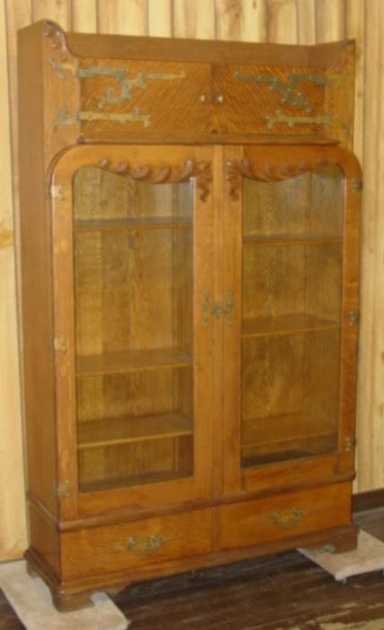 Oak Double Door Bookcase w/2 Small Doors At Top