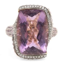 14K Yellow Gold 10.22 CT Amethyst, Diamond, and Pink Sapphire Cocktail Ring: A 14K yellow gold cocktail ring featuring a central 10.22 ct checkerboard cut amethyst rectangular cushion, housed in a semi-bezel setting encrusted with diamond and natural pink sapphire accents.