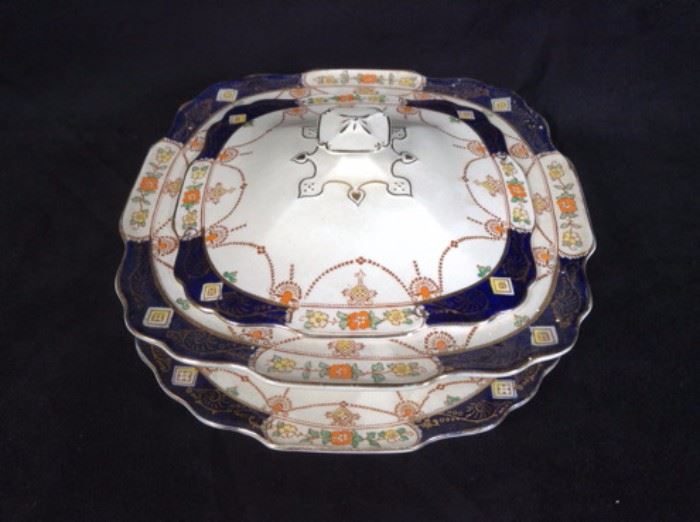 Asian lidded dish with underplate