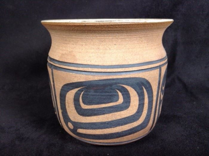 Northwest style pottery