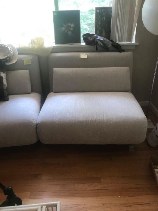 #58 2 piece futon sofa on metalbase Brnad new! 77" wide
$400