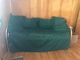 #6 Brass day bed with trundle and mattress 2 $100
