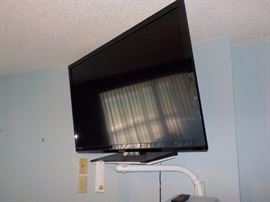 Large screen HDTV