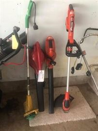 #75 toro blower electric    $20