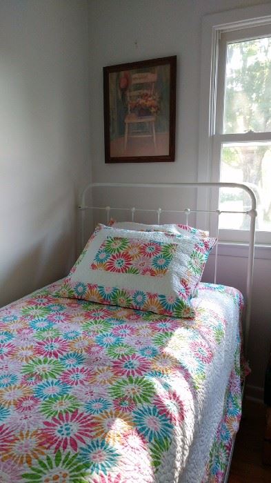 twin size metal bed