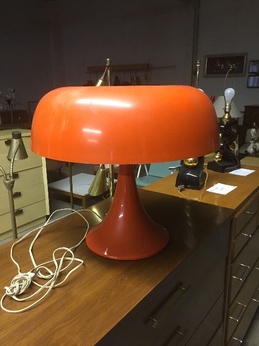 Extremely rare Robert Sonneman mushroom table lamp