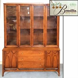 Furniture Mid Century Modern Brasilia Broyhill Premier China cabinet