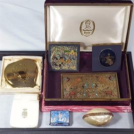 Jewelryzz Compacts Enameled Leaf Form Shell Change Purse Etc